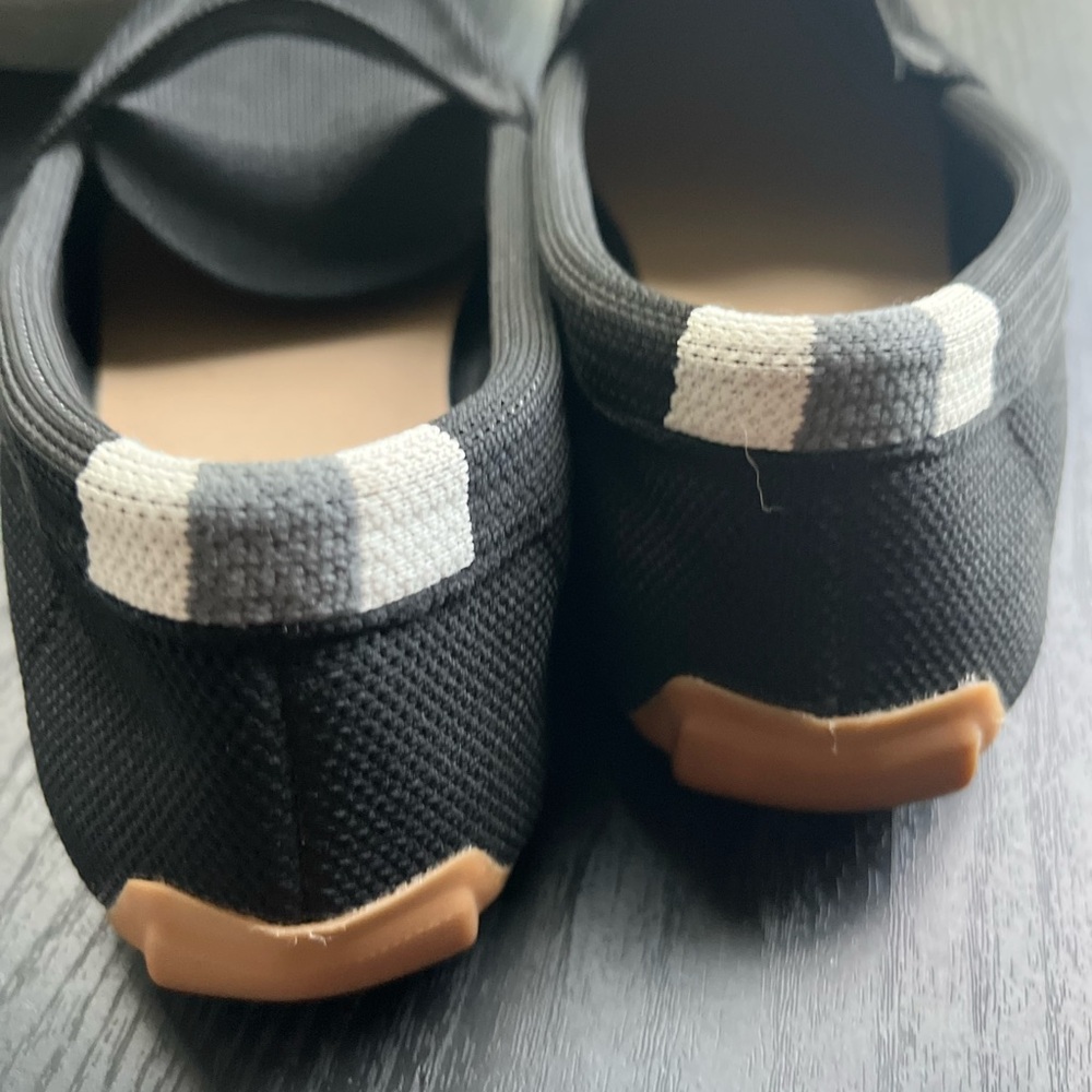 JBB woman’s driving Black Loafers - Picture 4 of 7